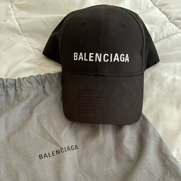Balenciaga Black Cap - Picture 1 of 3
